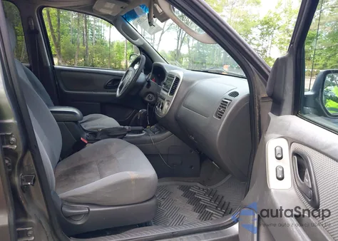 2005 Ford Escape Hybrid из США, поврежденный, VIN 1FMCU95H45KD91052